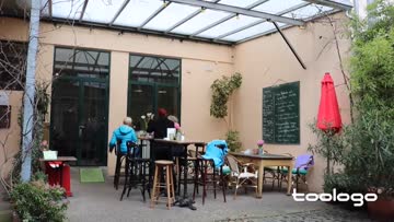 Cafe & Bistro à midi